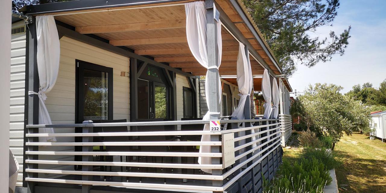 Mobile Home Lux Otok Murter Jezera Exteriör bild
